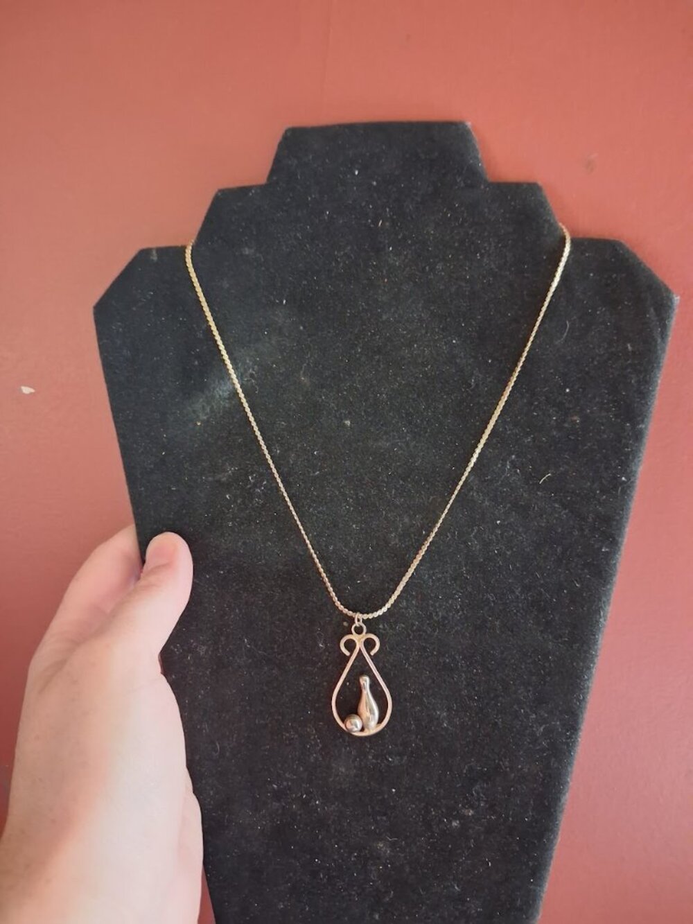 17 inch Bowling necklace